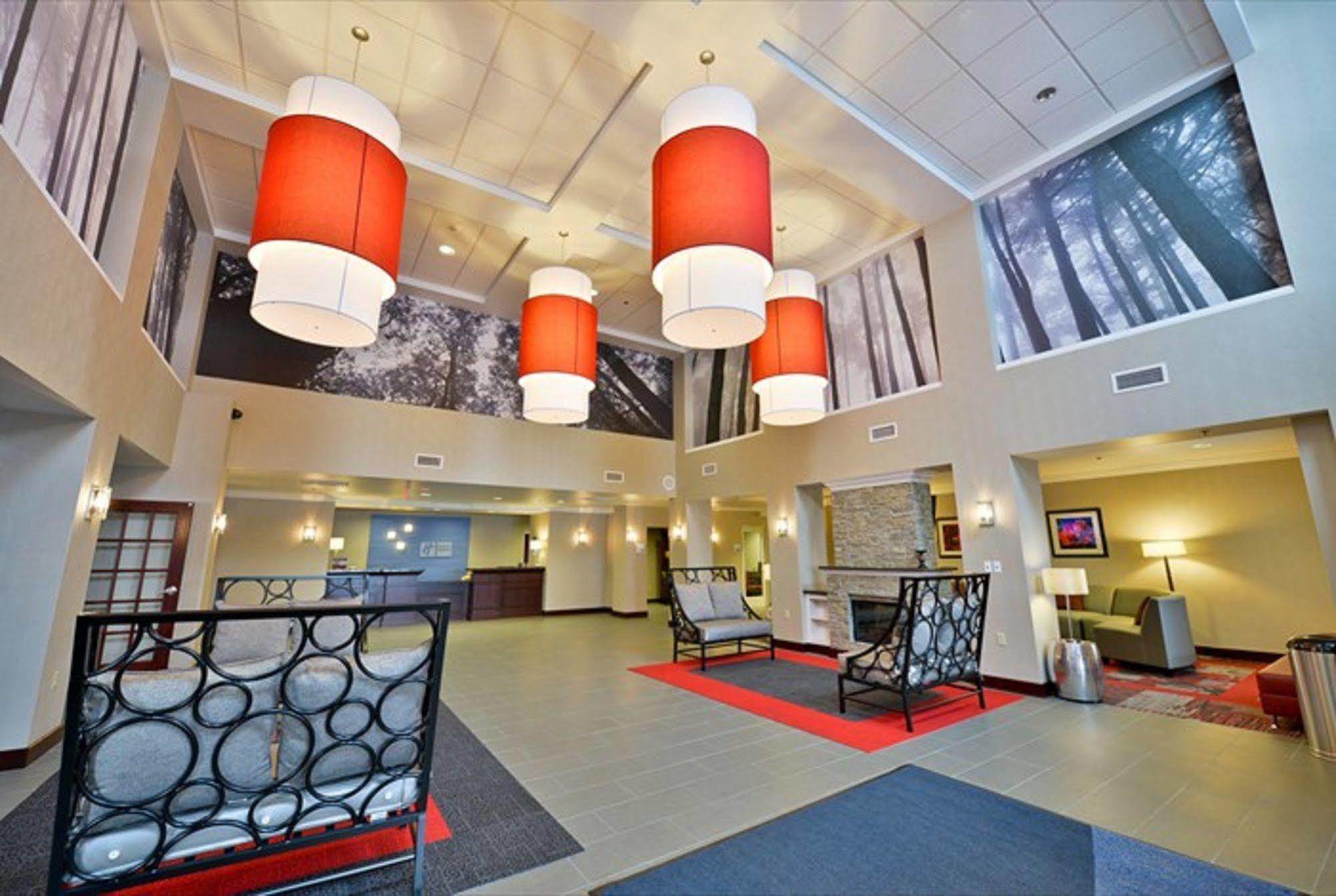 Holiday Inn Express Canandaigua - Finger Lakes Εξωτερικό φωτογραφία