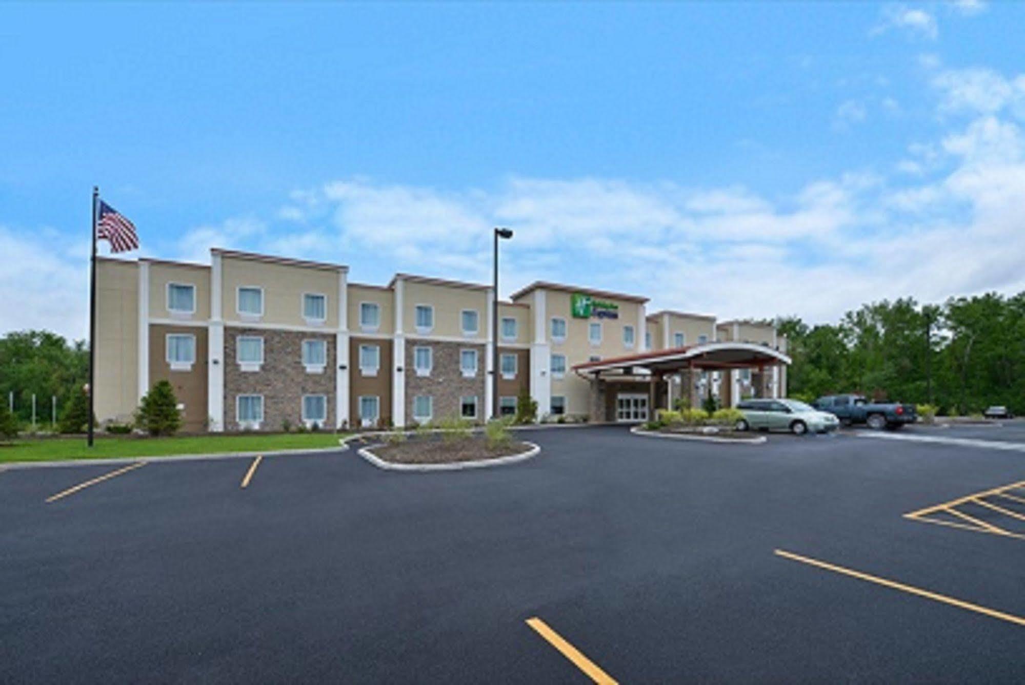 Holiday Inn Express Canandaigua - Finger Lakes Εξωτερικό φωτογραφία